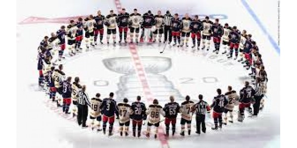 NHL Global Series Challenge -kilpailun innostuneet fanit häkellyttävät NHL Global Series Challenge -kilpailun innostuneet fanit häkellyttävät